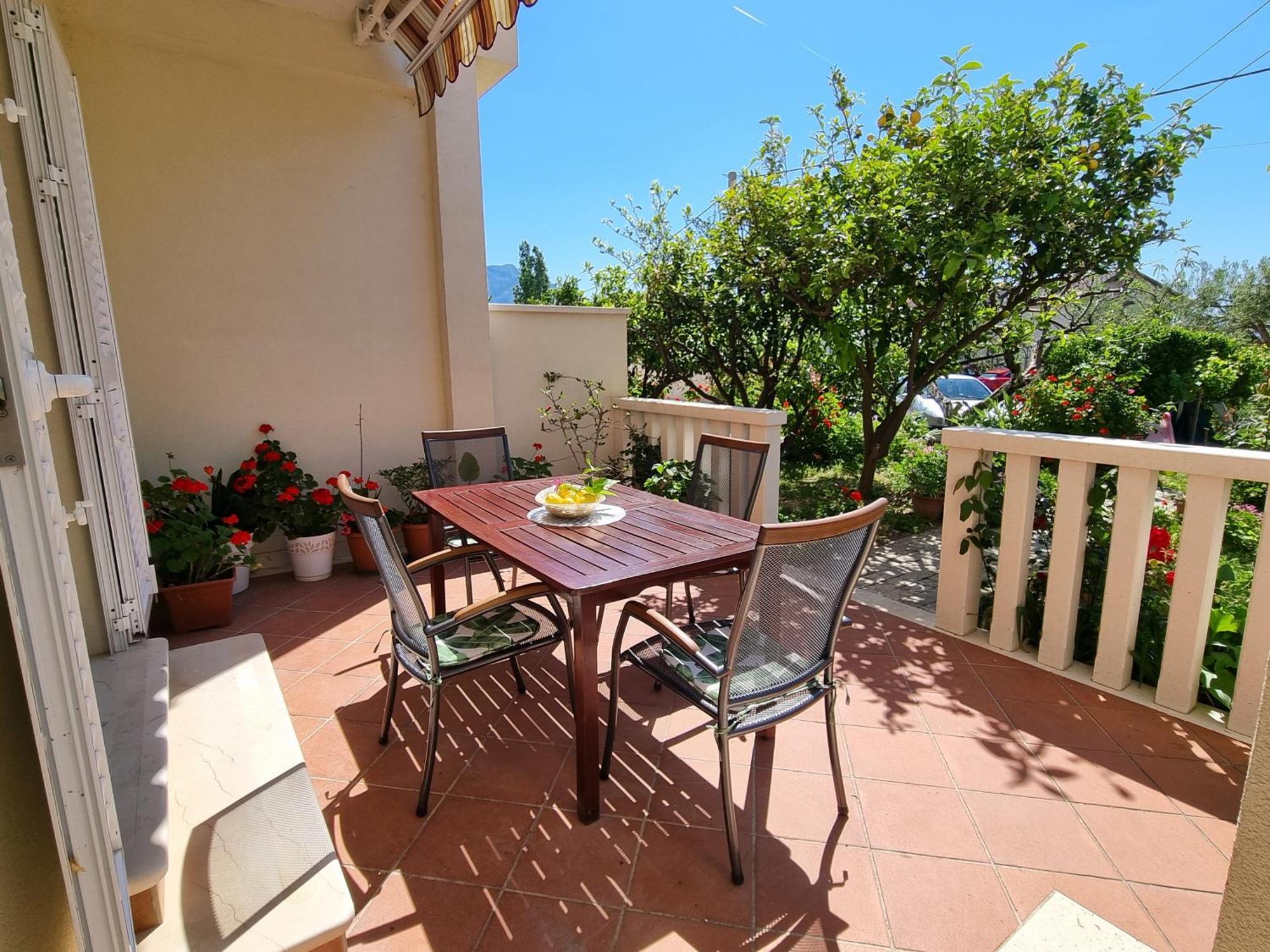 Apartments Kadenca Omiš Zewnętrze zdjęcie